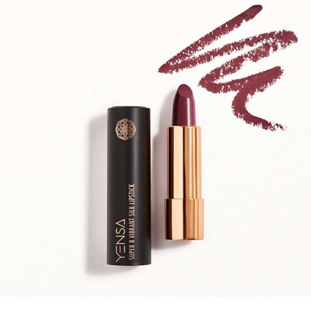 YENSA BEAUTY
Super 8 Vibrant Silk Lipstick in Noble new never used or swapped